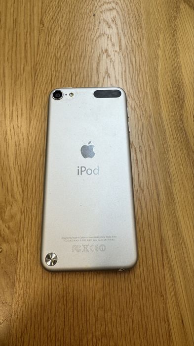 Apple iPod Touch 5 32GB A1421