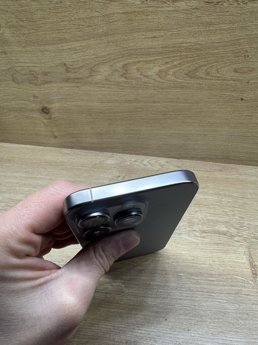 iPhone 16 PRO 256Gb Natural titanium 93% batery life