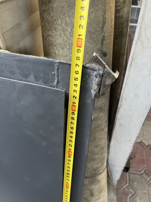 Дверь с Коробкой Б/У Металл