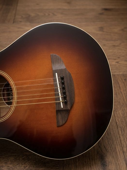 Китара Yamaha APXT2 Natural Sunburst – Електро-акустична китара с калъф и аксесоари