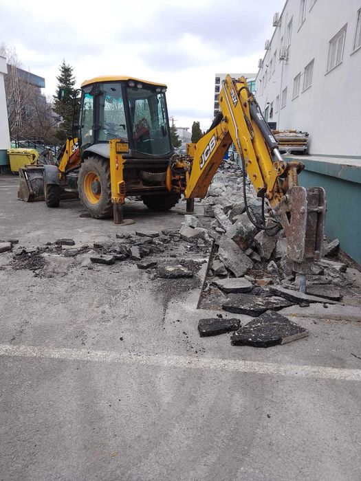 servicii demolari cu buldoexcavator, fundatii , defrisari