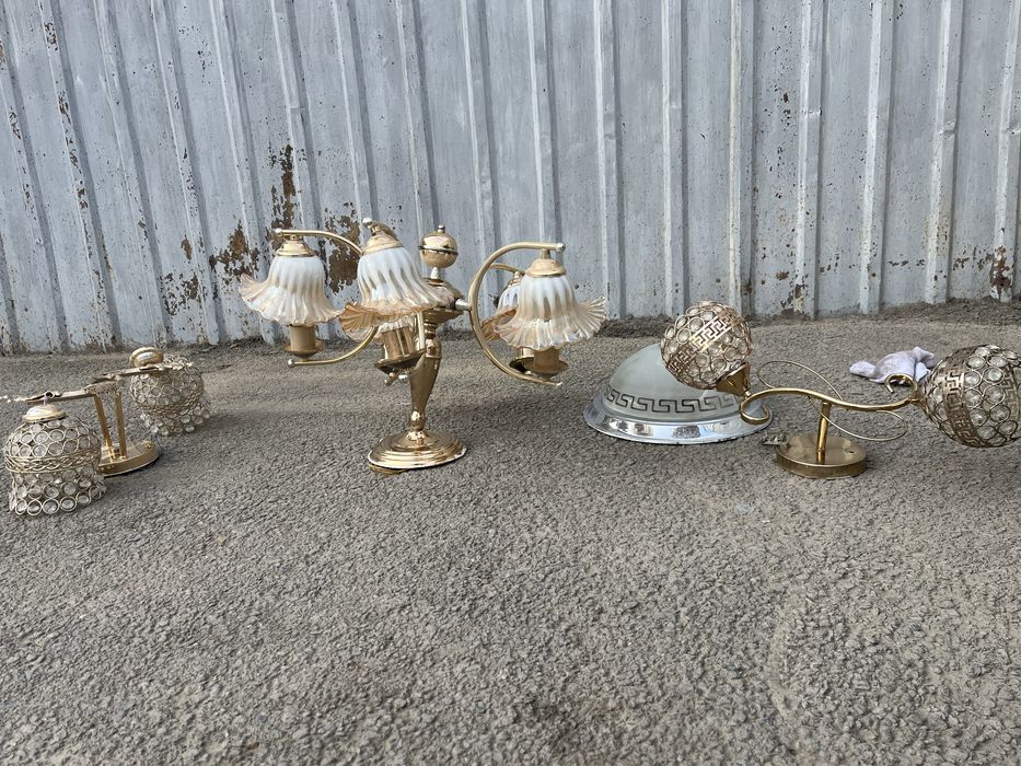 Продам люстры хорошие