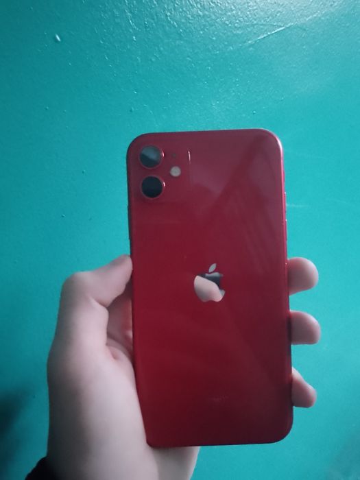 Продам айфон 11.