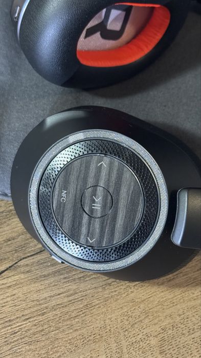 Plantronics Casti Bluetooth Wireless Voyager 8200 UC Black, Noi