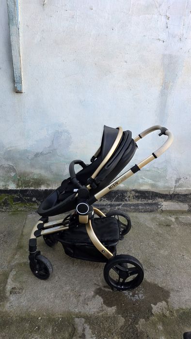 Продам коляску 3в1