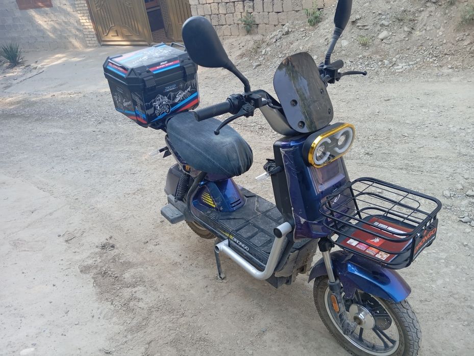 Sukuter sotiladi sirochni oladigan bôlsa kelishiladi aybi yôq