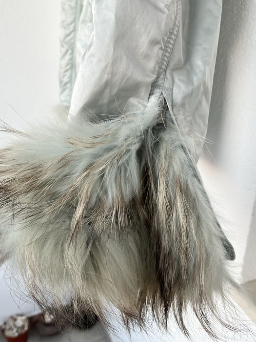 ново яке с естествен косъм който лесно се снима