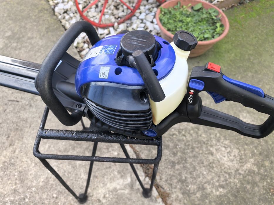 LUX TOOLS Бензинов Храсторез. Ножица за жив плет.