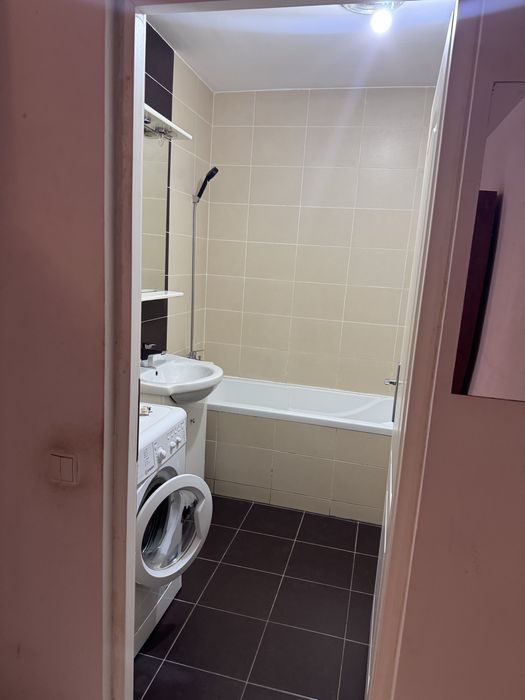 Inchiriez apartament 2 camere