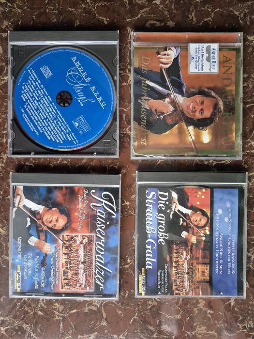 Vând 4 CD muzica clasica mixta cu Andre Rieu ,made in Germany