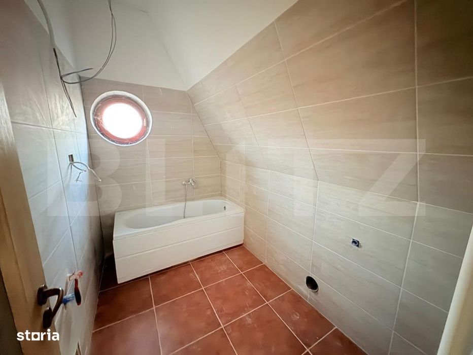 Casa de vanzare, 534 mp, teren 16.351 mp, zona Sud-Est