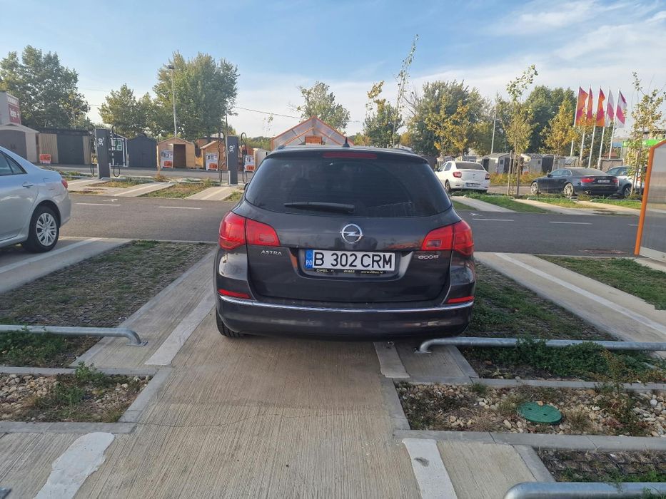 Opel Astra j  2015