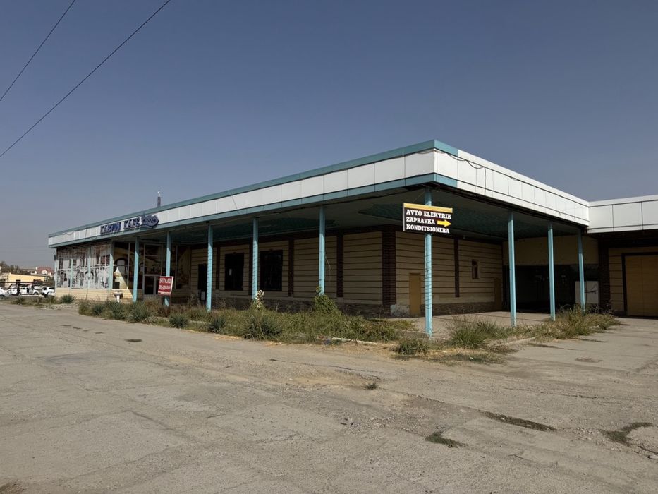 Choyxona va avtotexxizmatlari sotiladi