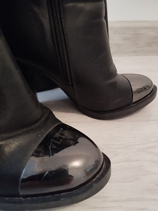 Продам демисезонные  сапоги