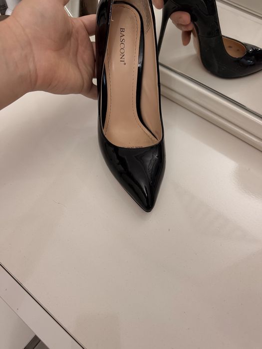 Продам туфли женские