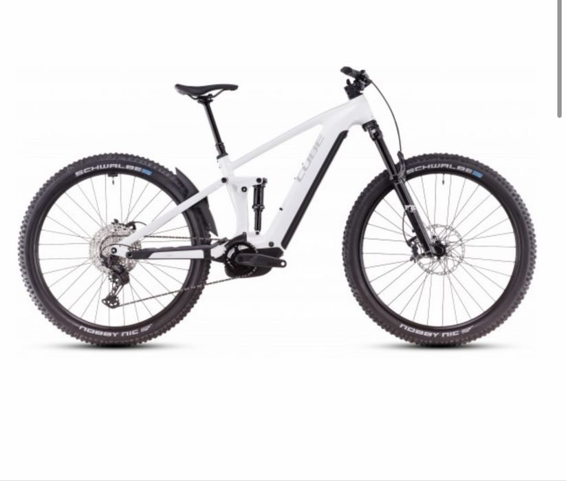 Bicicleta electrica cube  ONE44 EXC 800 METALLICWHITE BLACK 2025