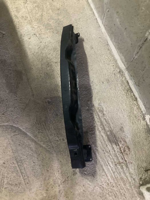 Продава се задна греда за брония VW Tiguan 2008 година