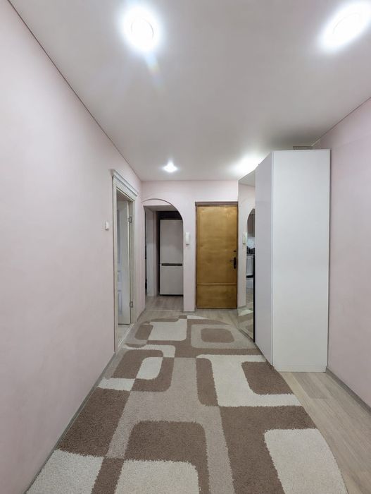 Продам 3 ком квартиру в 6 мкр