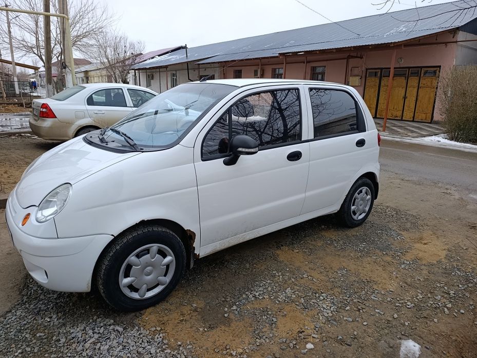 Matiz Satiladi baxasi 45 mln