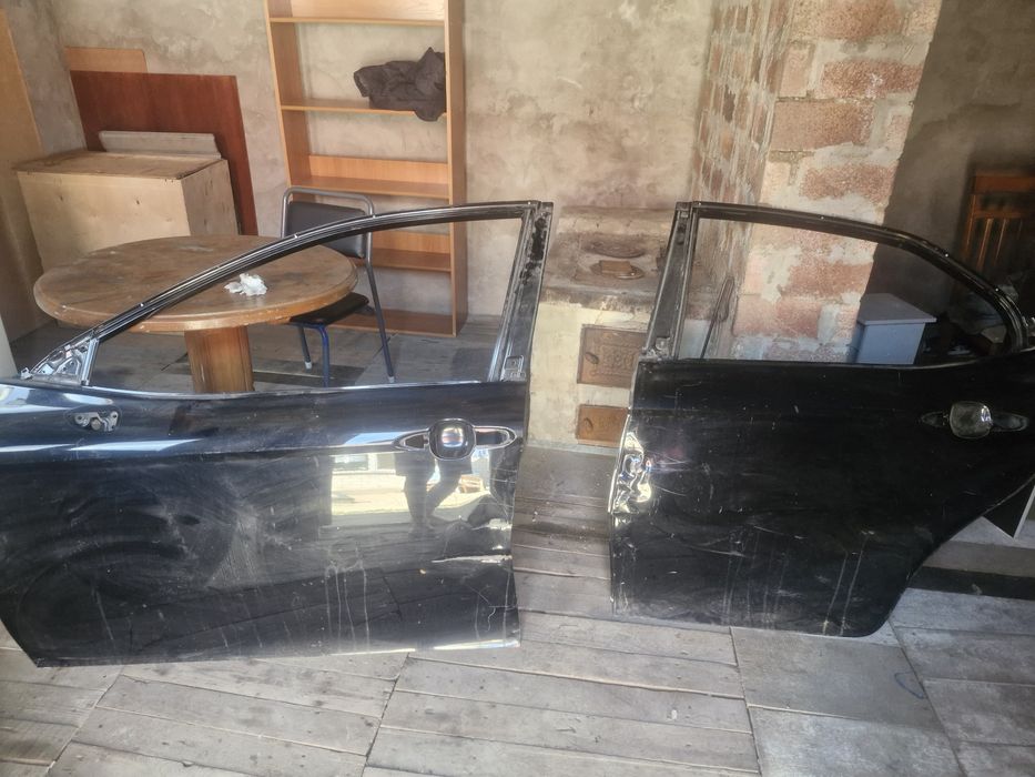 Продам двери от тайоты
