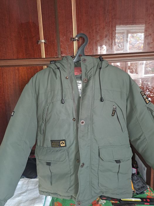 Продам куртку зимнюю