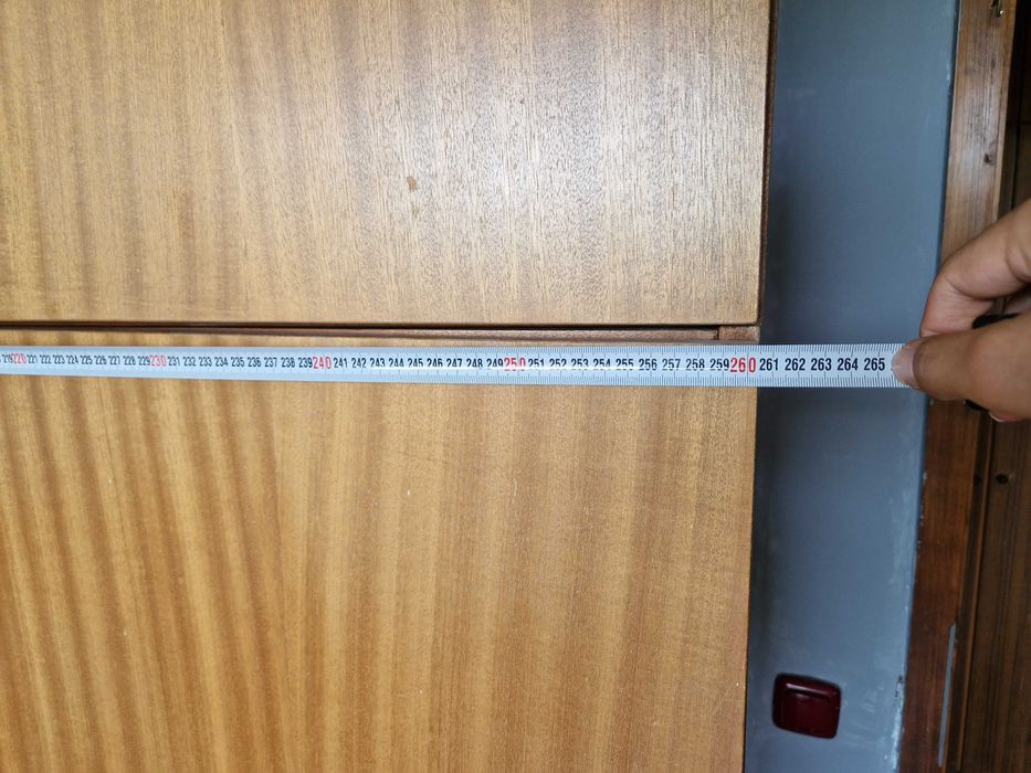 Гардероб 5 крила с надстройка, легло и ракла