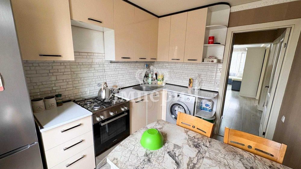 Продам 4х ком кв Алишер Империя