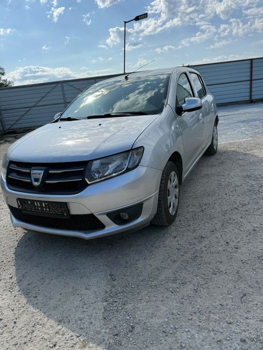 Dezmembrez Dacia Sandero 1.2i 1.5dci