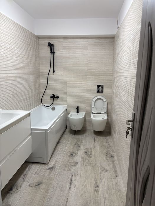Apartament cu doua camere in cartier FIALD, de inchiriat.
