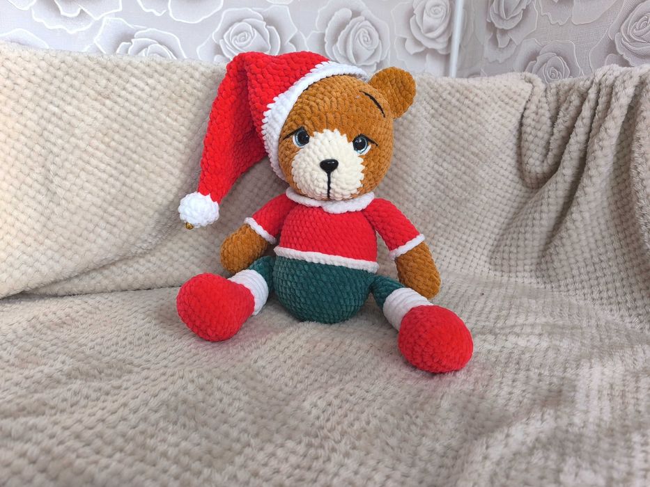 Коледно кученце плетена плюшена играчка, амигурум, ръчна изработка