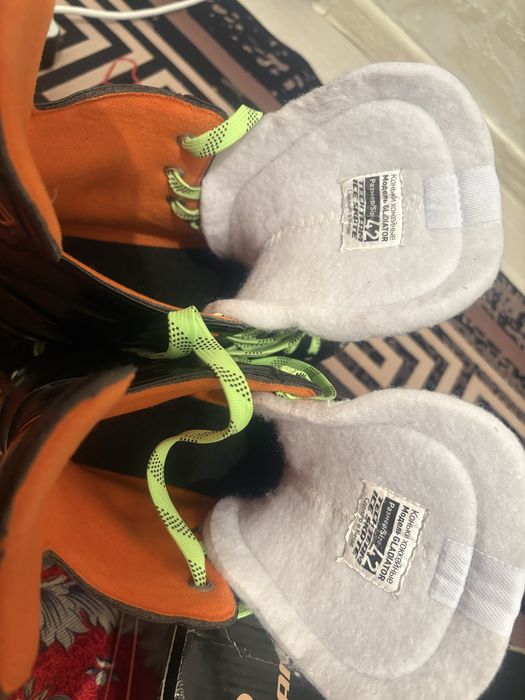 Коньки сатылады