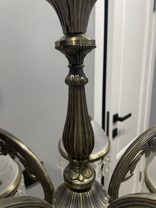 Продается люстра б/у в отличном состоянии