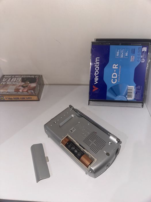 Radio Sony ICF-8