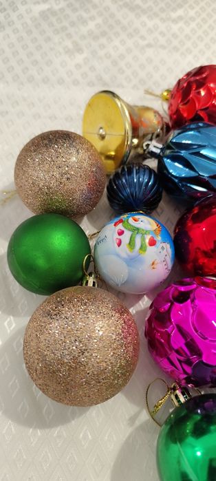 Новогодние игрушки,разные