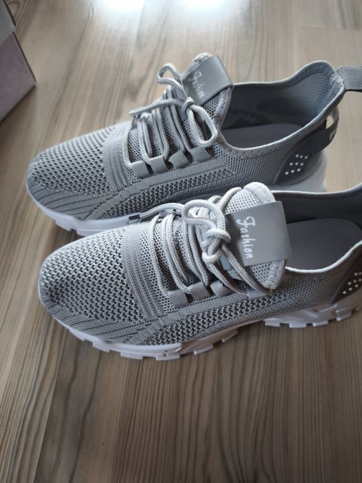 Маратонки 37 номер