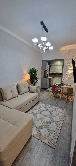 Продается Kвартира на Ойбеке 2/8/16