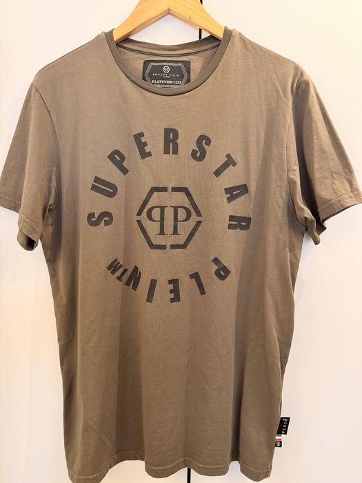 Почти нова тениска Philipp Plein размер L милитари зелено