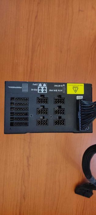 Sursă Fortron FSP Aurum PT 1200W Platinum - include cablu 24-pin MB