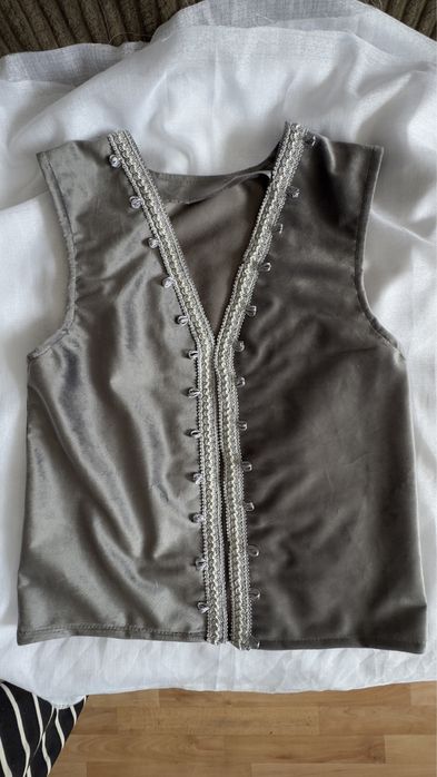 Нациольные жилетки