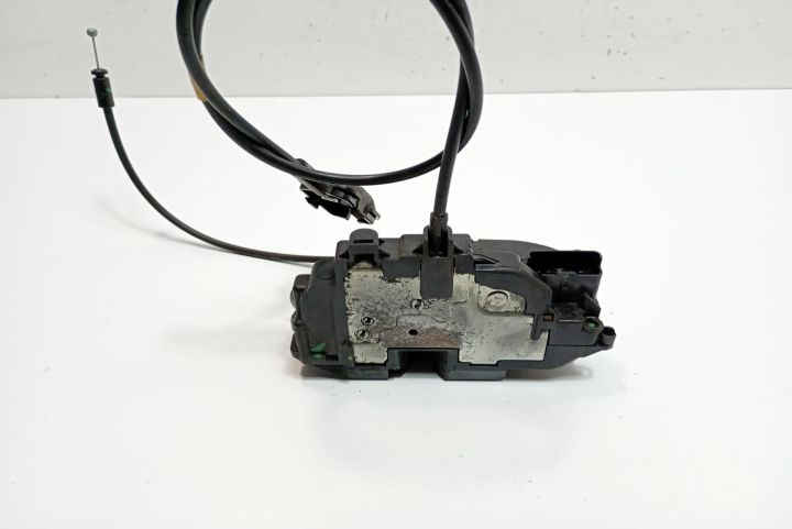 Broasca usa stanga fata 8200497579D Renault Kangoo a 2-a generatie (f