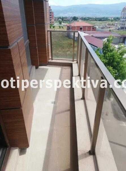 Продава се Тристаен апартамент в Пловдив, Христо Смирненски - 139 кв.м за 972 €/кв.м - Снимка #1