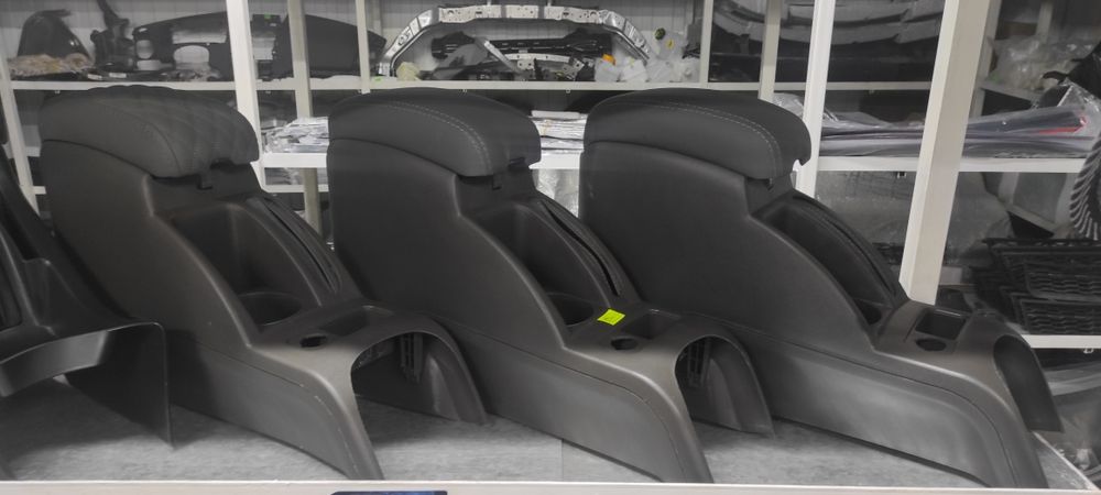 Подлокотник на Кобальт Р4