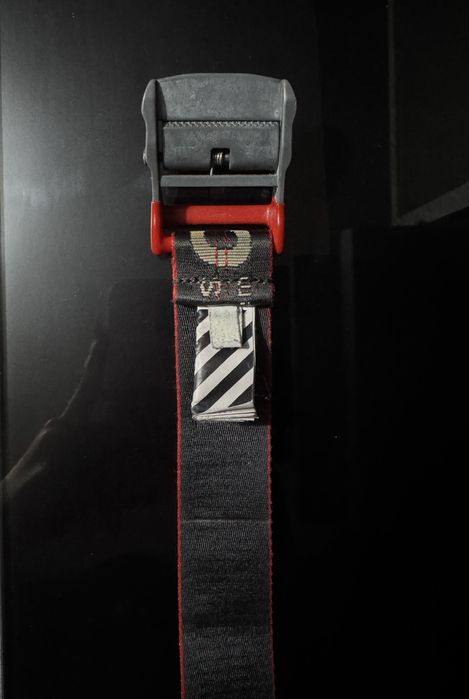 Curea Iconic Off  White
