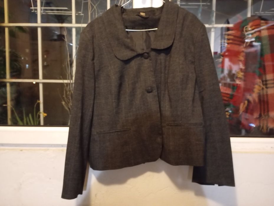 Комплект дамско сако с елек