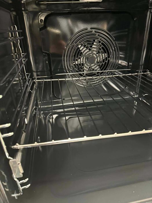 Фурна Gorenje BPS6737E09BGOT транспортен дефект