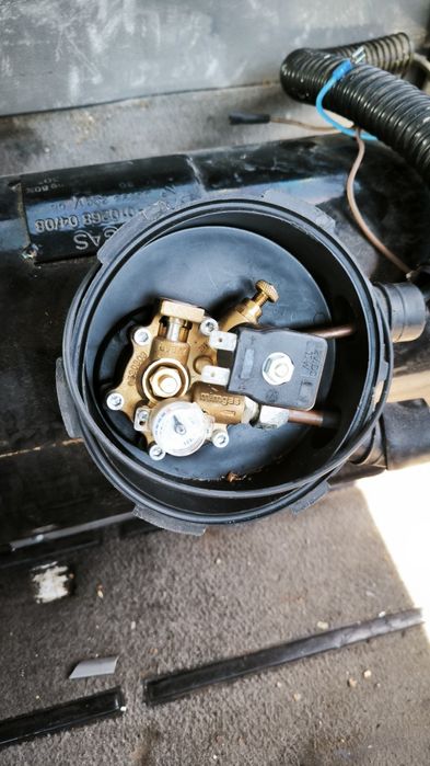 газова бутилка 30л със стойка