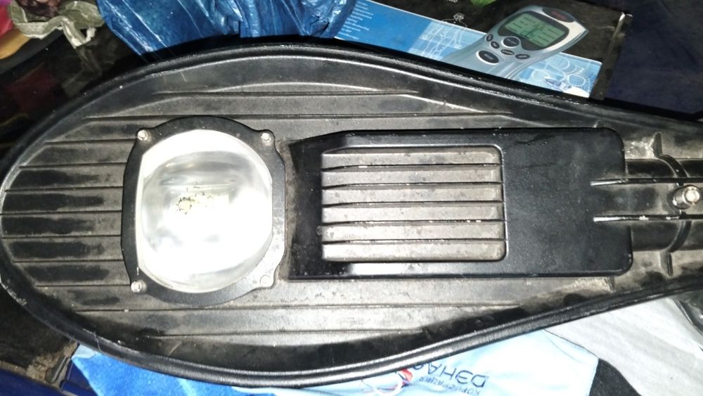 Продам прожекторы уличные и