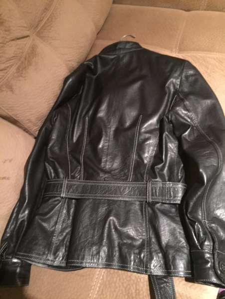 Яке от естествена кожа