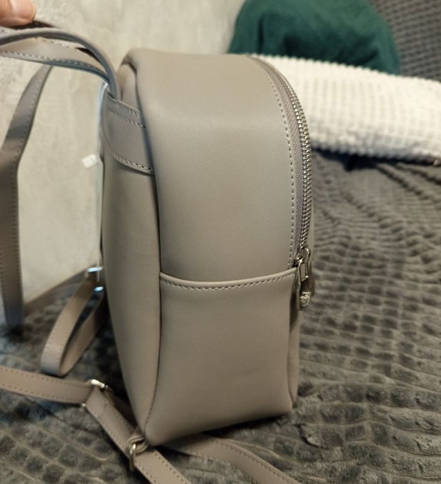 Нова дамска раница