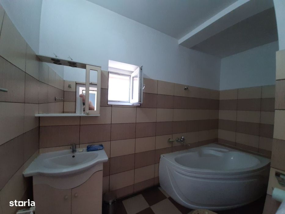 Vand casa 4 camere, zona Closca, Satu Mare
